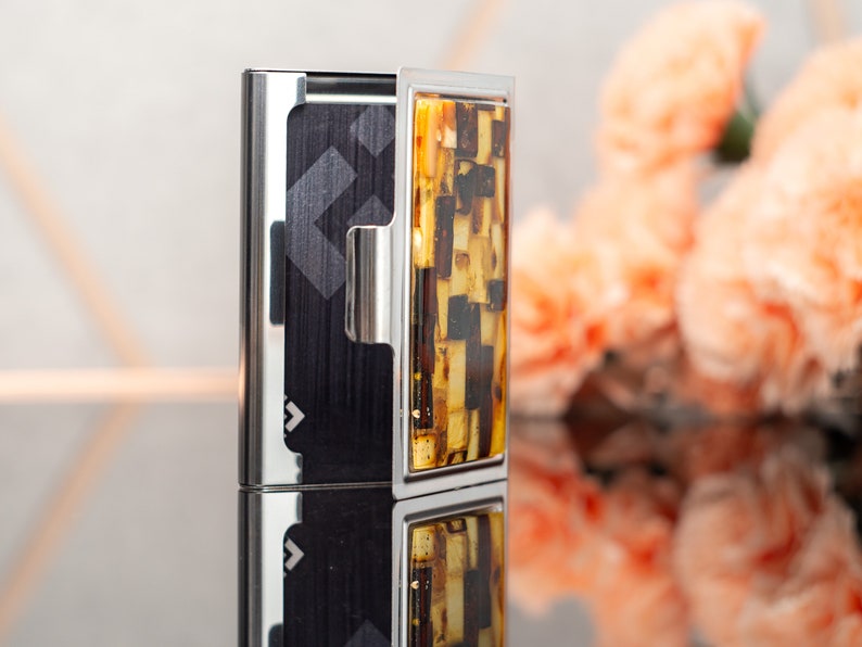 Porte-cartes de visite avec mosaïque ambrée : embellissement élégant d'ambre de la Baltique, accessoire unique et élégant, parfait pour un cadeau patron image 4