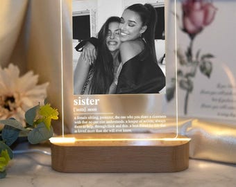 Luce notturna personalizzata SISTER, regalo di compleanno per sorella, stampa sorella, stampa con definizione fotografica, stampa con citazione sorella, regalo personalizzato con foto