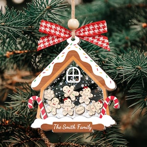 Custom Family Christmas Ornament, Custom Family Member Name Christmas Ornament, Snow Globe Shaker Ornament, Family Christmas Tree Decoration
