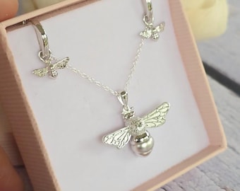 Sterling silver Bumble Bee Pendant and Earrings, Bumble Jewellery Set, Nature Inspired