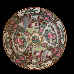 Antique Rose Medallion Chinese Export Porcelain Hand Painted Large Bowl