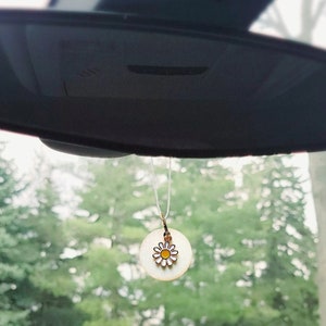 Daisy Essential Oil Car Diffuser, Reusable Aromatherapy Air Freshener, Wood Diffuser, Choose Scent, Eco-Friendly Alternative by ECOdiffuse