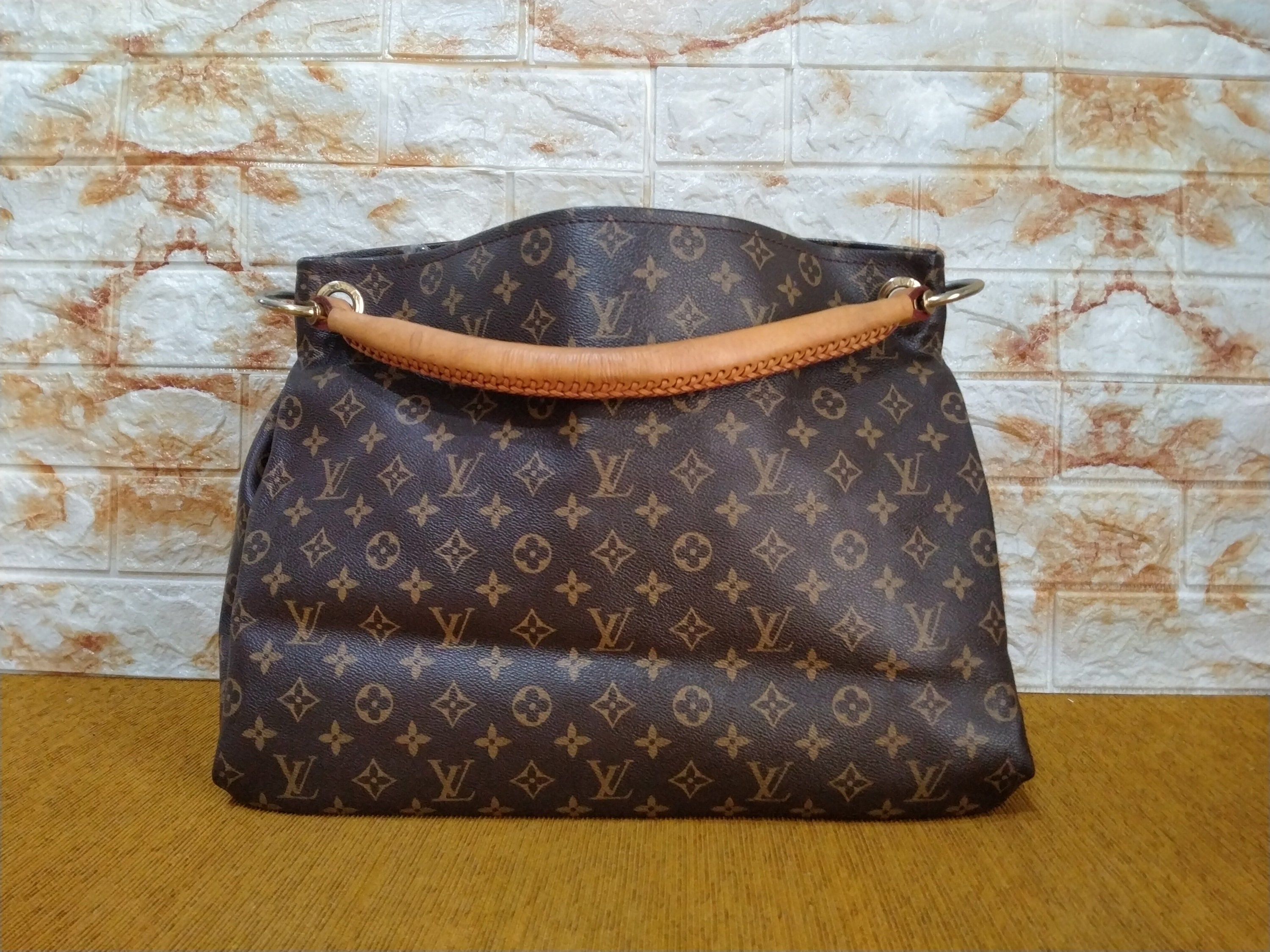 Louis Vuitton Damier Azur Galliera PM - Neutrals Shoulder Bags