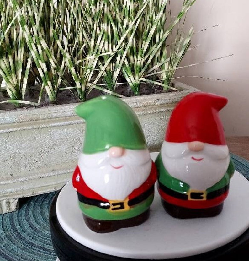 GNOME Salt/pepper Shaker Set, Gnome Shaker Set, Gnome Salt Shaker