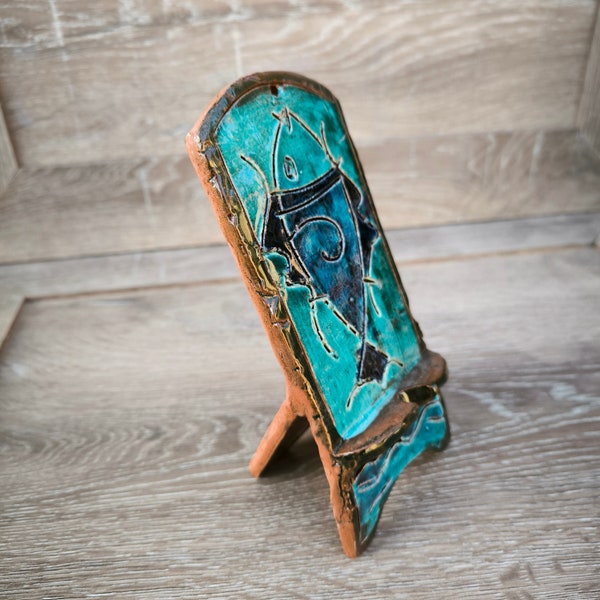 Artisanal Glossy Ceramic Phone Holder  Charger Compatible Handcrafted Ceramic Phone Stand with Unique Patterns and Unique Artistic Design