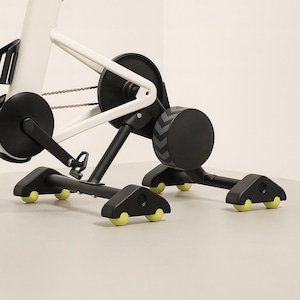 Wahoo Kickr Core 2 (2025) Rocker Feet Plate, Zwift Ride, Anti-Vibration, Tennisball Base Mount, Tennisballfüße, Wippfüße
