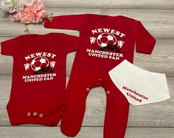 Manchester United baby set / add name and number on back / new baby/baby shower/baby gift set