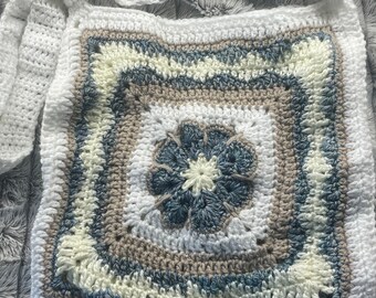 Crochet Flower Tote