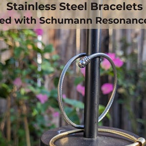 Frauen 7.83Hertz Verstellbarer Armreif: Erdungsfrequenz Edelstahlarmband, Stress und Schmerzlinderung Handband, Schumann Resonanz Schmuck