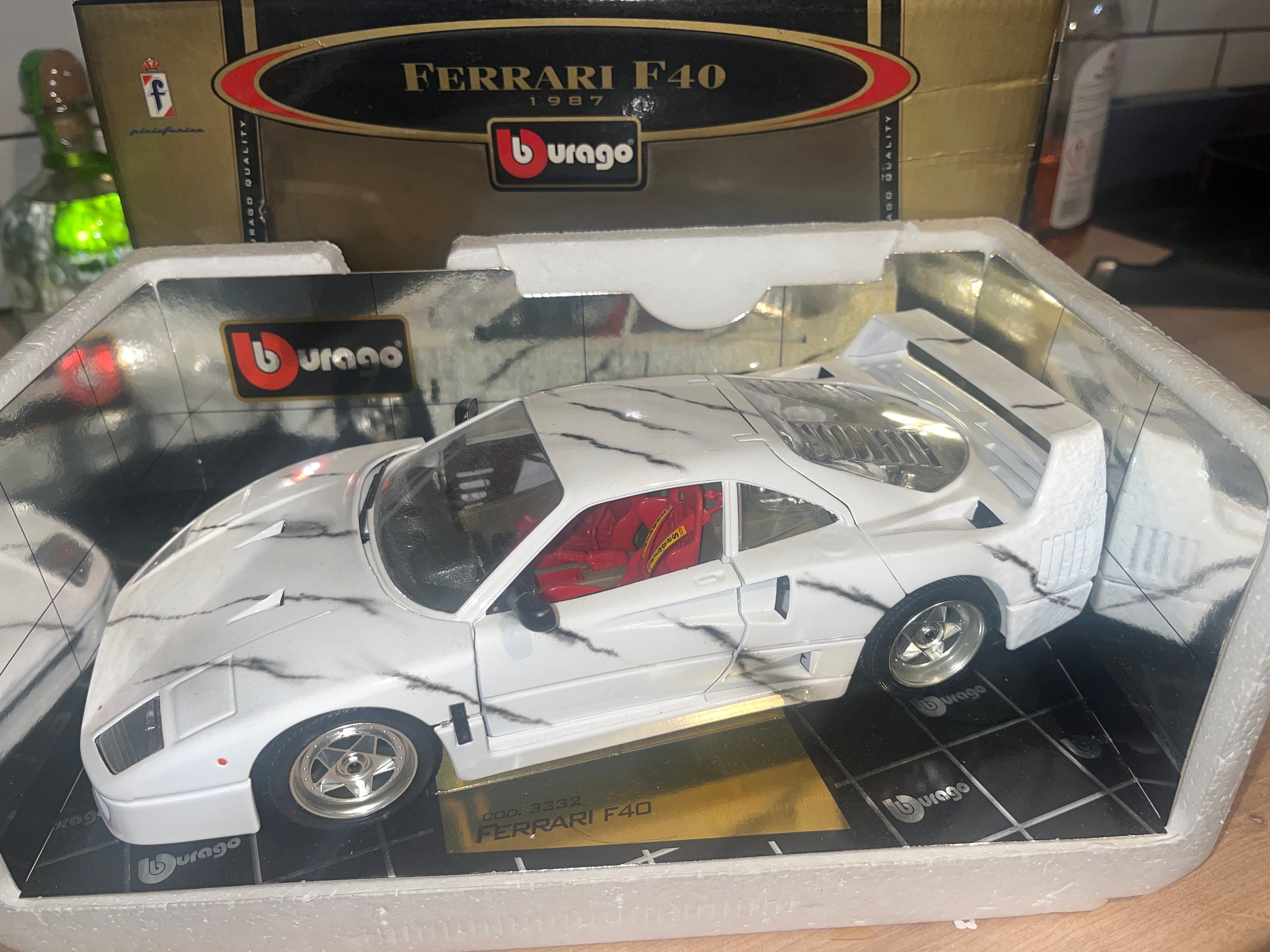 1:43,ferrari,599 Xx Numero 3 Rouge,burago,collection Race & Play Dans Sa  Boite Diorama Garage Mecano Materiel D'origine 