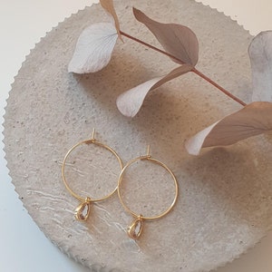 FIONA | Some happiness hoop earrings with pearl pendant, gold jewelry, bridal jewelry, nickel-free, hypoallergenic, delicate