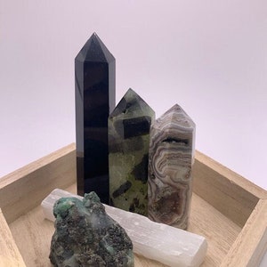 Obsidian - Green Aventurine - Agate Crystal Arrangement