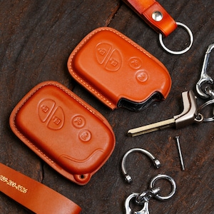 Lexus RX350 RX450 ES250 ES350 2021-2023 Leather Key Fob Cover, Protective Case Lexus GS, IS, LS Models, with Keychain Holder Car Accessories