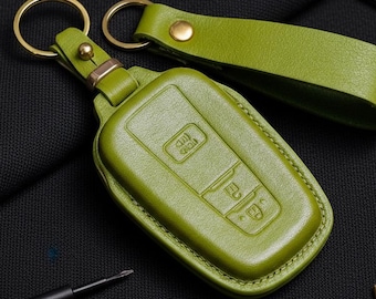 Custom Leather Key Fob Covers for 2022 2023 Toyota 4Runner TRD Pro, RAV4 - Stylish Protection & Keychain, Perfect for Off-Road Enthusiasts.