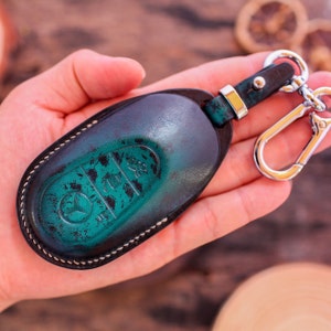 Leather Key Fob Cover Case for Mercedes Benz GLE 350 450 GLC 300 GLE350 GLE450 GLC300 2022 2023 Remote Holder Keychain Gift For Him her