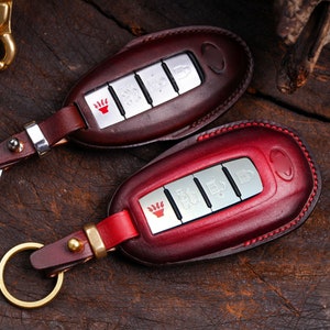 Leather Fob Case for 2019-2023 Nissan and Infiniti Models like Pathfinder Rogue Titan Xtrail Ariya and Q50 Q60 QX50 Personalized Keychain