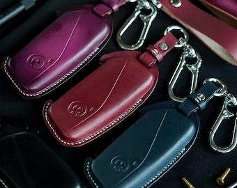 Personalized Bmw Series Key Fob CaseF98 X4M LCI G18 X5 G07 X7 LCI G70 7 Series G09 XM U11 X1 I20 iX Keyless Smart Key Protector Gift For Dad