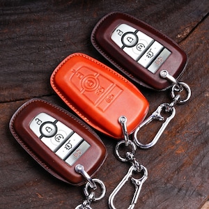 Leather Key Fob Cover for 2023 Ford Ranger Maverick Explorer Bronco F150 Mustang Mach Fiesta Focus with Personalized Keychain Remote Holder