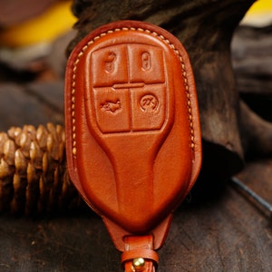 Maserati Leather Key Fob Cover 17-18: Ghibli, GranTurismo, Levante, Quattroporte | Handcrafted Personalized Accessory - Birthday & Him Gifts