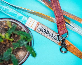 Sustainable Dog Leash Made From Recycled Billboard Vinyl | Moddest Co Brand