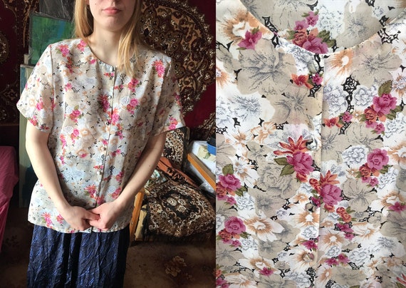 Vintage Floral Patterned Short Sleeved Blouse But… - image 1