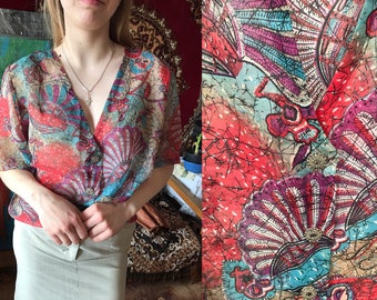 Vintage Semi Sheer half sleeve floral patterned funky retro red blouse deep v blouse top tee button up down shirt 1990s 1980s vintage Medium