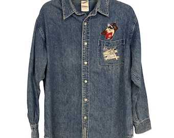 Vintage 1999 Warner Bros Taz the Tasmanian Devil Embroidered Denim Button Up Size Medium