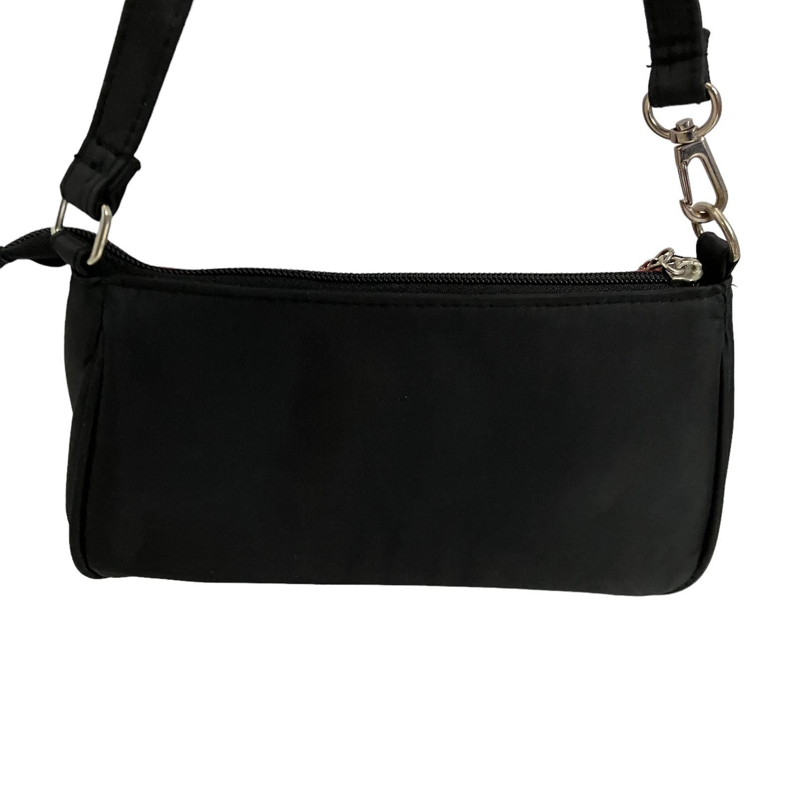 【WONDER WONDER】Lindy Glossy Two Pocket Nylon Shoulder Bag Lingdy Glossy Two Pocket Nylon Shoulder Bag - WONDER WONDER