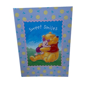 Vintage Disney Hallmark Winnie the Pooh Sweet Smiles Photo Album