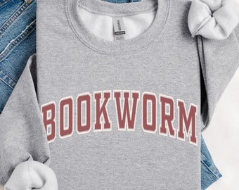 Sudadera Bookworm: un acogedor suéter literario para amantes de los libros