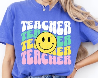 Camiseta retro para profesores de Comfort Colors: Camiseta con carita sonriente neón