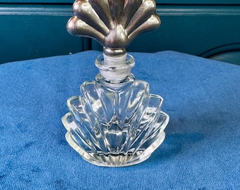 Vintage Art Deco Style Shell Perfume Bottle | Clear Ribbed Glass with Silver Plated Fan Stopper | 1980s Vanity Decor