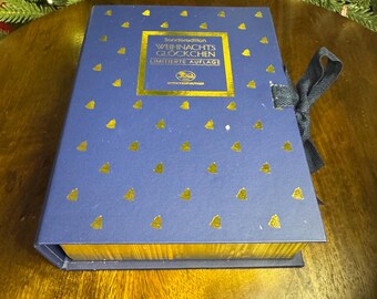 Hutschenreuther limited edition Christmas bells collection. 1998-2002 set of bells, Porcelain maker since 1814