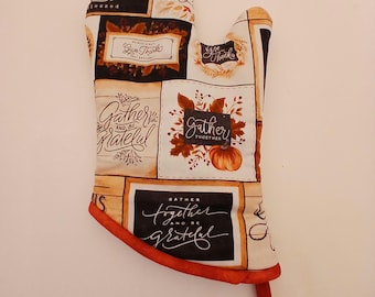 Handmade Thanksgiving Oven Mitt: Fall Kitchen Decor