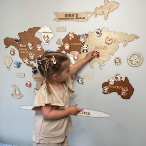 Safari Holzdeko - Geschenk für Kinder - Kinder Spielzimmer Naturholz Kinderzimmer Mädchen Jungen Weltkarte WMA1