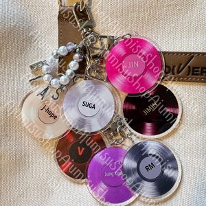 Bias Keychain, Arirang Album Vinyl Record CD, K-pop Personalized Fan Merch