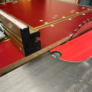 Incra Miter Gauge Sawstop brake saver