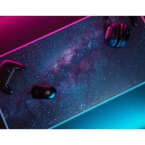 Blaues Mauspad, große Gaming-Schreibtischunterlage, RGB-LED-Mauspad, Raum-Büro-Dekor, Galaxy großes Mauspad