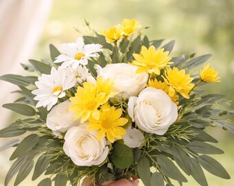 Bridal bouquet | Spring | Summer | Yellow | White | Wedding | Bride | Groom | Artificial flowers | Floral gift