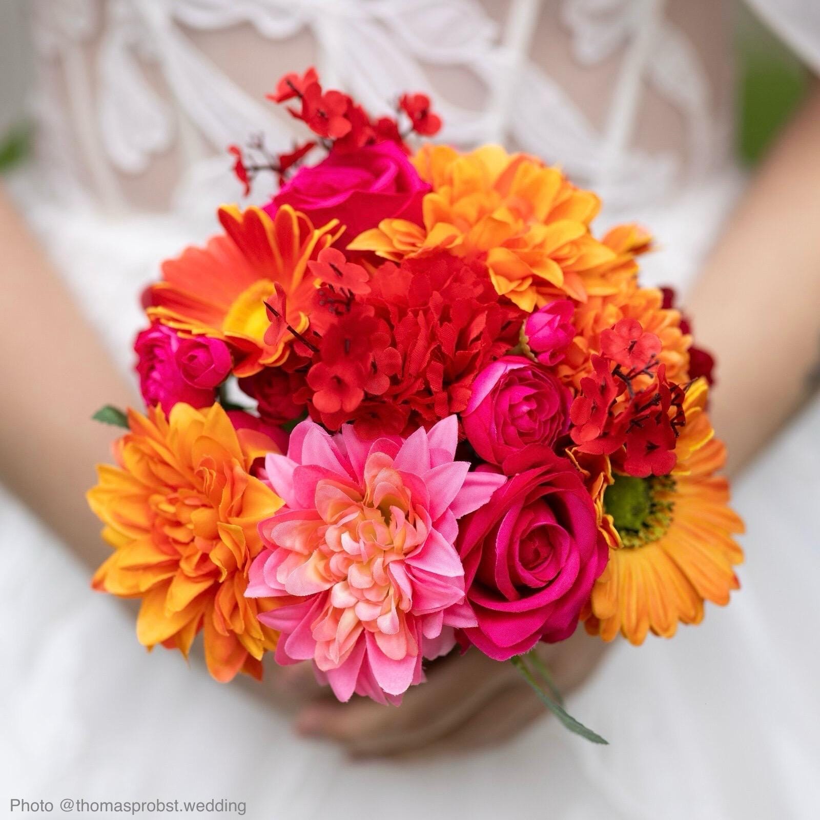 Brautstrauß in rot orange pink | Langlebiger Hochzeitsstrauß | Sommer Blumen Aperol Motto | Kustblumen Set Boho | Braut Bräutigam