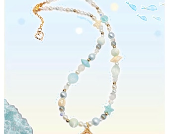 Blauwe strand zeemeermin ketting - decora rommel Y2k maximalist kawaii dikke deco dopamine strand schelp oceaan zeester goud zomerparels