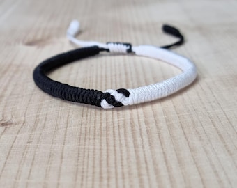 Witte en zwarte armband, Tibetaanse armband voor geluk, verstelbare gevlochten boeddhistische armband, Infinity Good Luck Charm