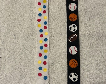 Baby pacifier clips