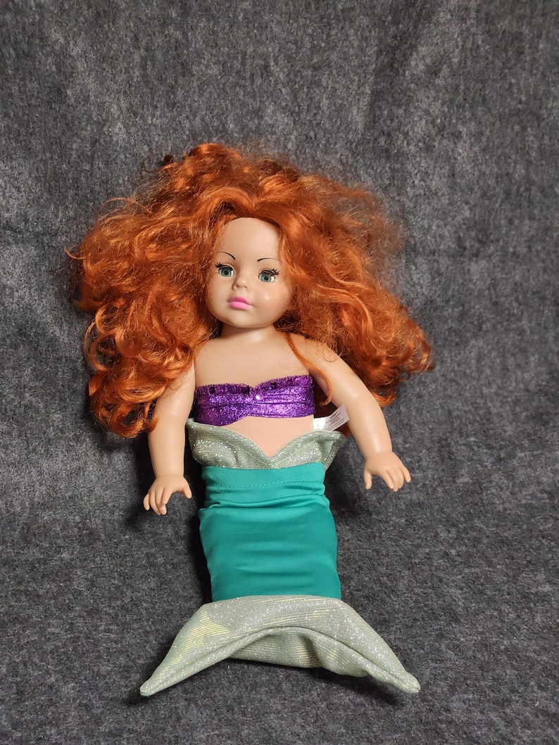 Ariel Mermaid Tail and Bra fits 18" doll afbeelding 4