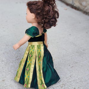 Green coronation Anna like 18" Doll Dress gold Bild 2