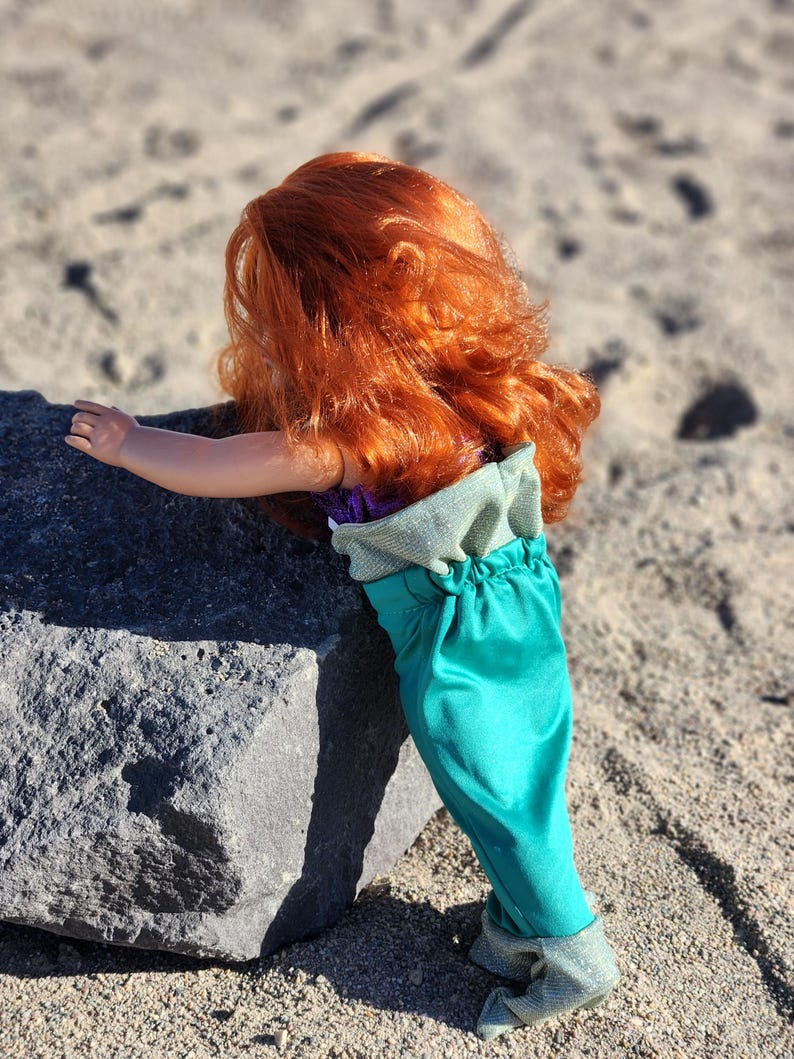 Ariel Mermaid Tail and Bra fits 18" doll afbeelding 2