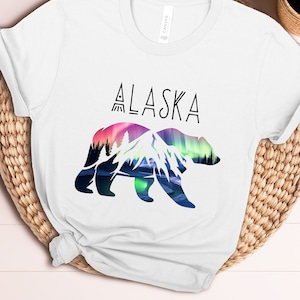 Alaska Bear Northern Lights T-Shirt| Alaska Lovers Travel Tee | Alaska Vacation Shirt | Alaska Aurora Shirt| Alaska Gift|