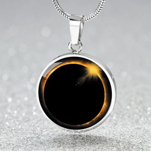 Personalized Total Solar Eclipse 2026 Pendant Necklace | Custom Lunar Eclipse Jewelry | Astronomy Skies Charm | Engraved Jewelry Gift 4 Her