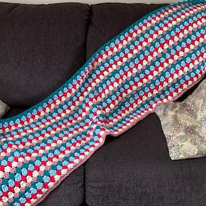 Crochet shell stitch 5-color WRAP (16” x 80”) shown in Green, Red, Natural, Light Blue) [WRAP309]
