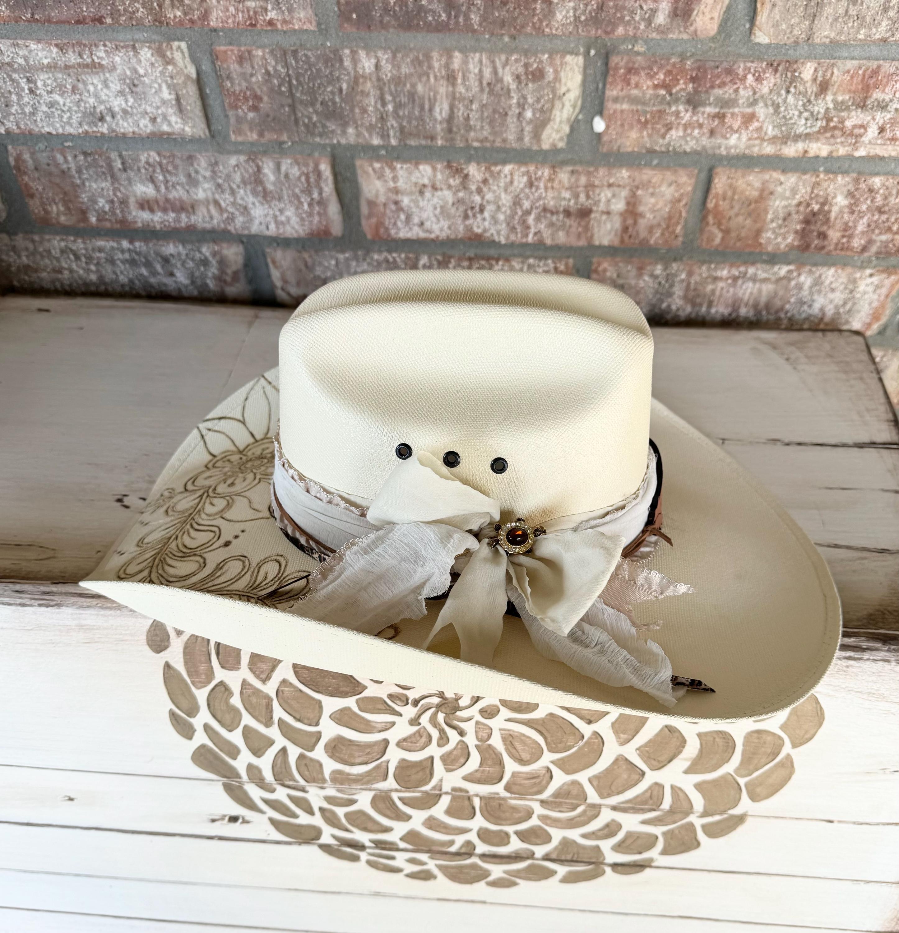 NWOT , handmade cowboy/cowgirl straw open  weave natural color hat Seashells Straw Cowboy Hat | Lack of Color [US] main image 3
